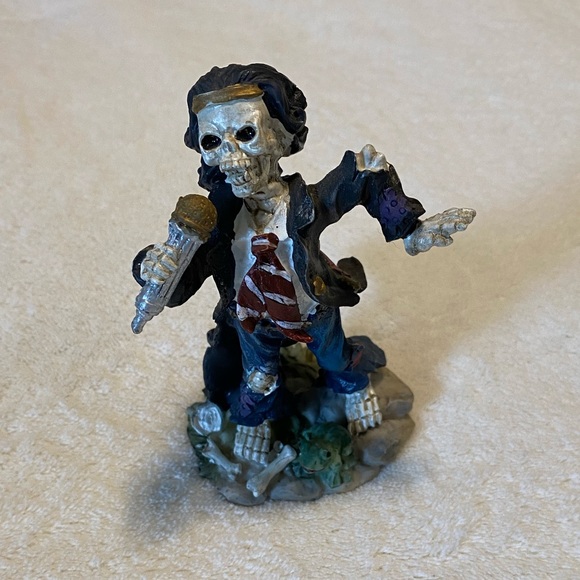 Band of 4 Skeleton Musician Figures - Picture 8 of 13